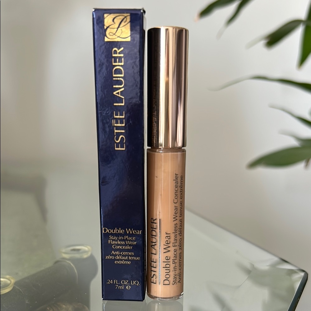 Estee Lauder Flawless Wear in 2N Light Medium Neutral - Discontinued